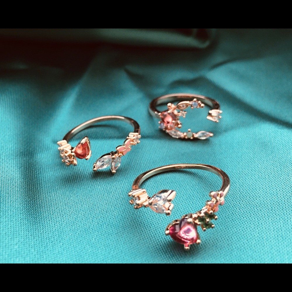 Set of rings